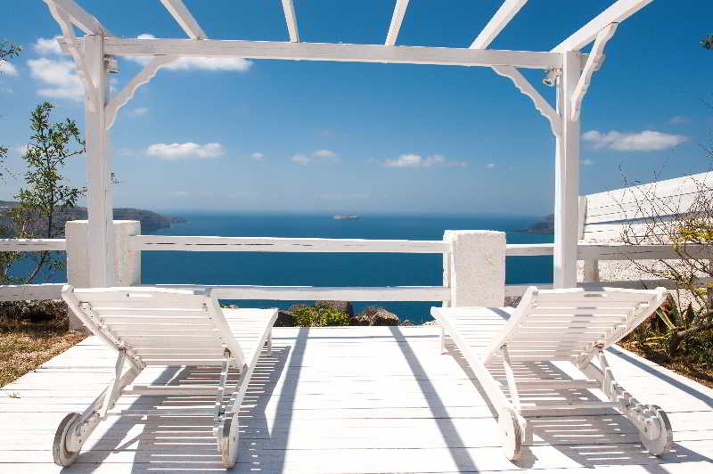 Artemis-Suites-Terrace-31