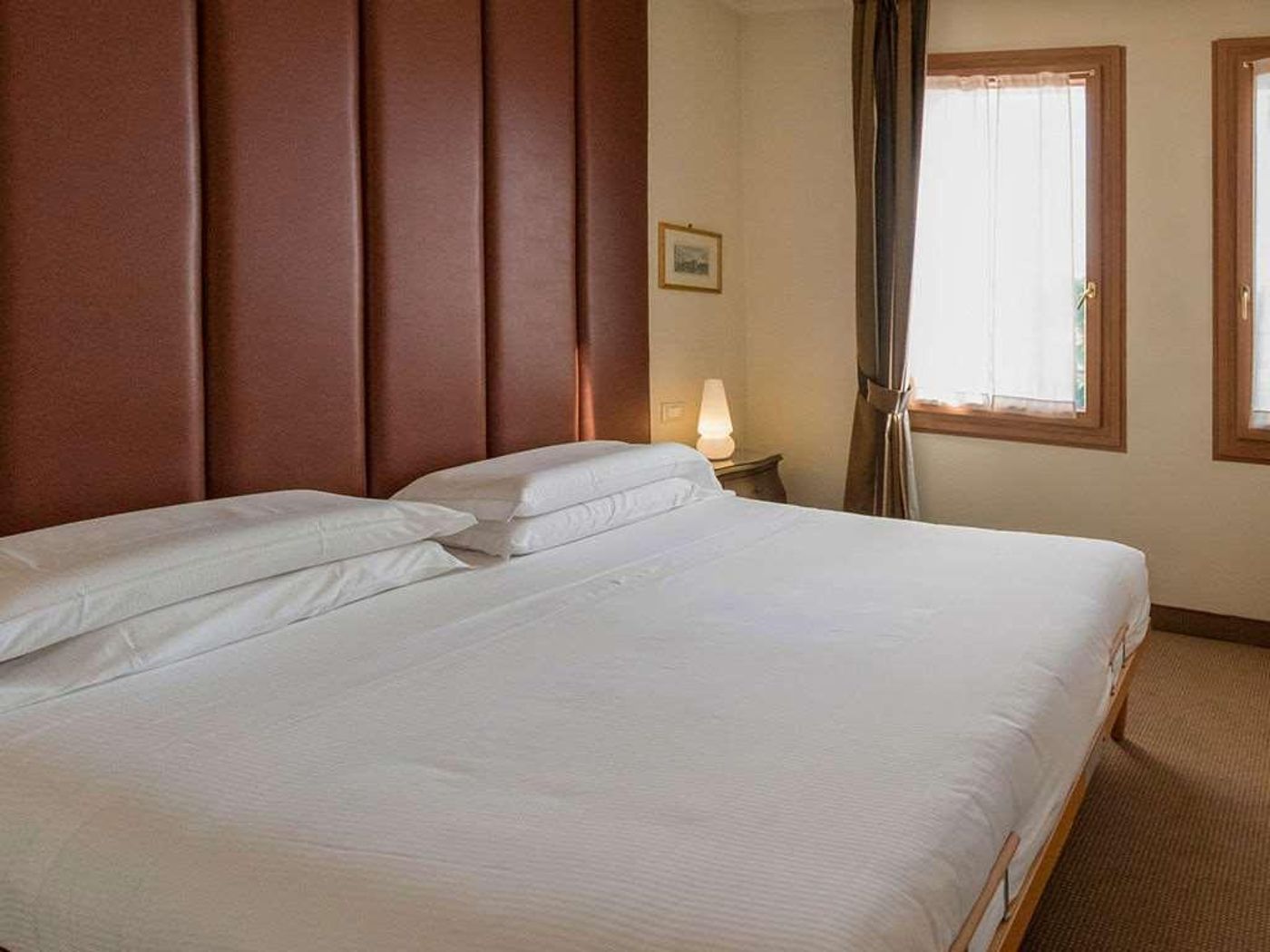 Best-Western-Hotel-Canon-d-Oro-Room-41