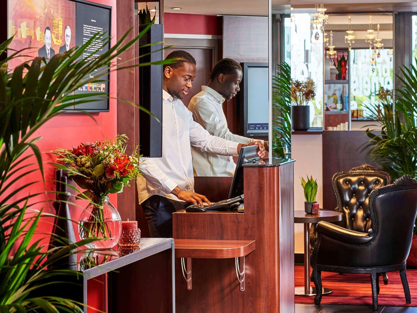 Hotel-Mercure-Paris-Tour-Eiffel-Pont-Mirabeau-Sports-and-Entertainment-13