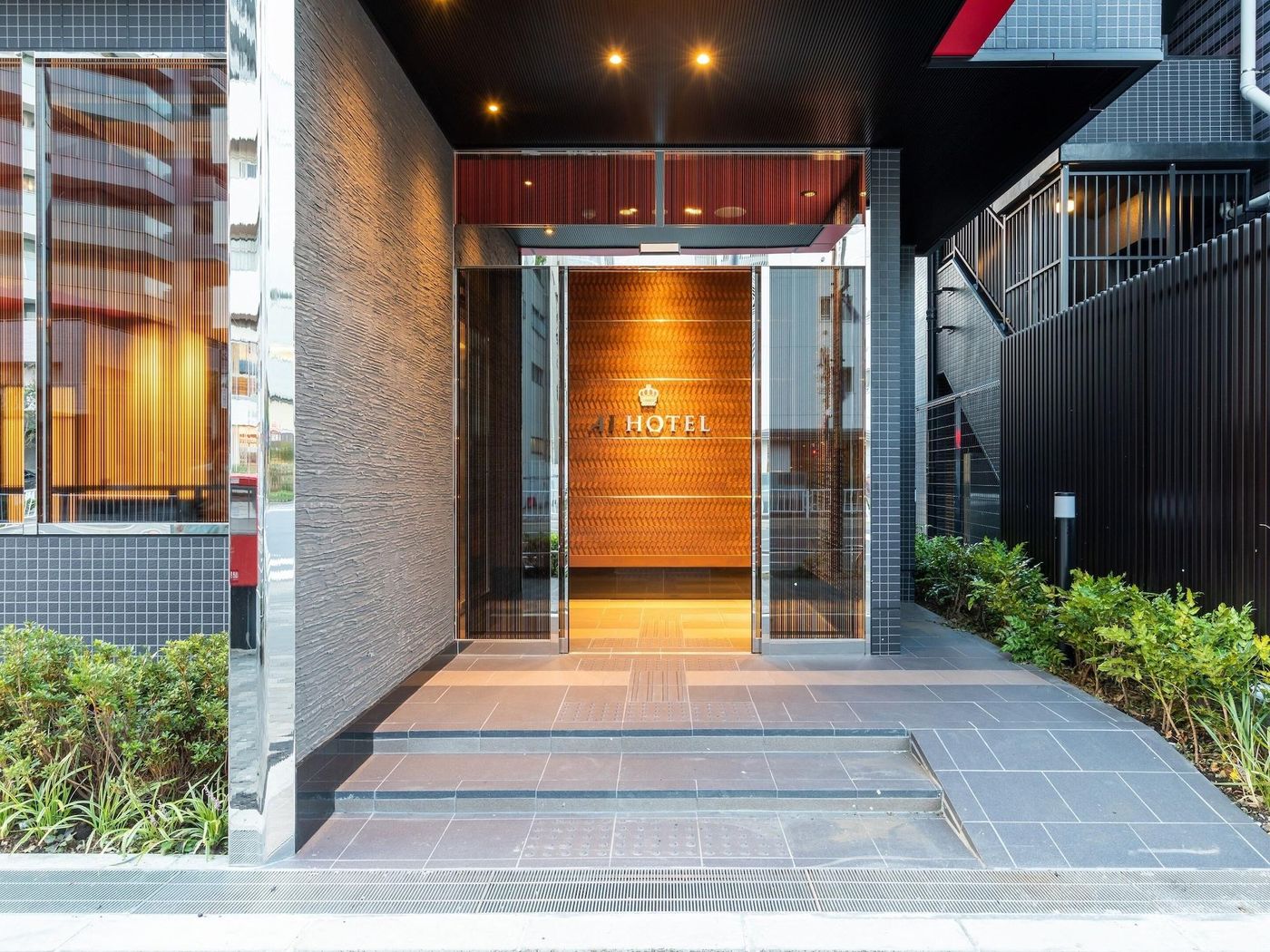 AIHOTEL Keikyukamata-Japan-Tokyo-General view-5