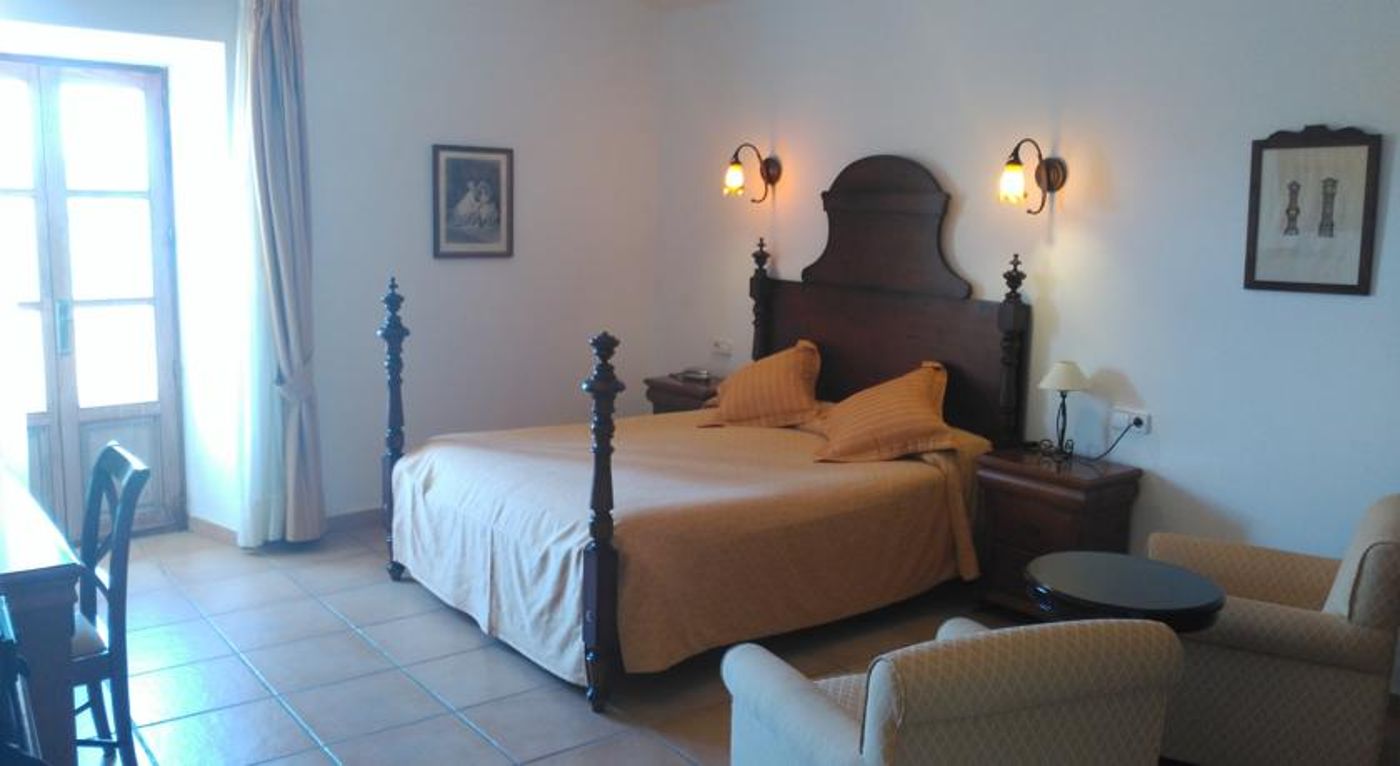 Hotel Rural Son Manera