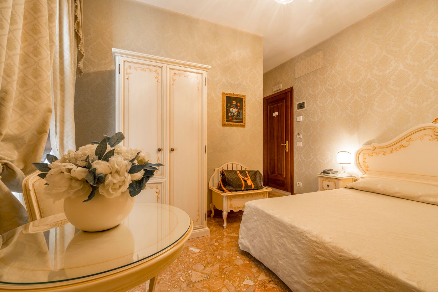 Palazzo-Guardi-Room-3