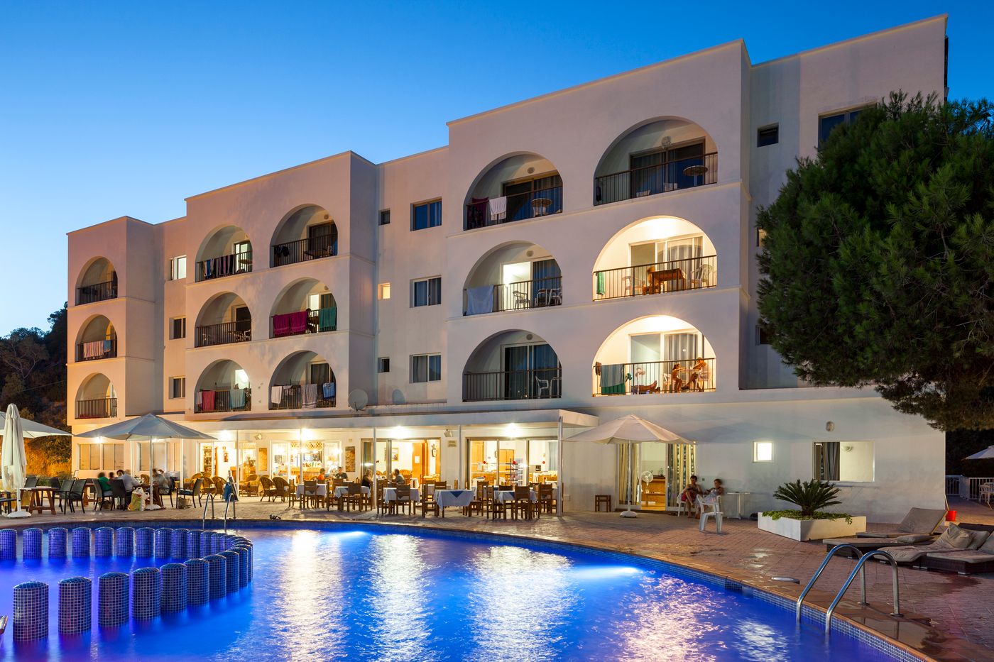 Puerto-Cala-Vadella-Pool-8