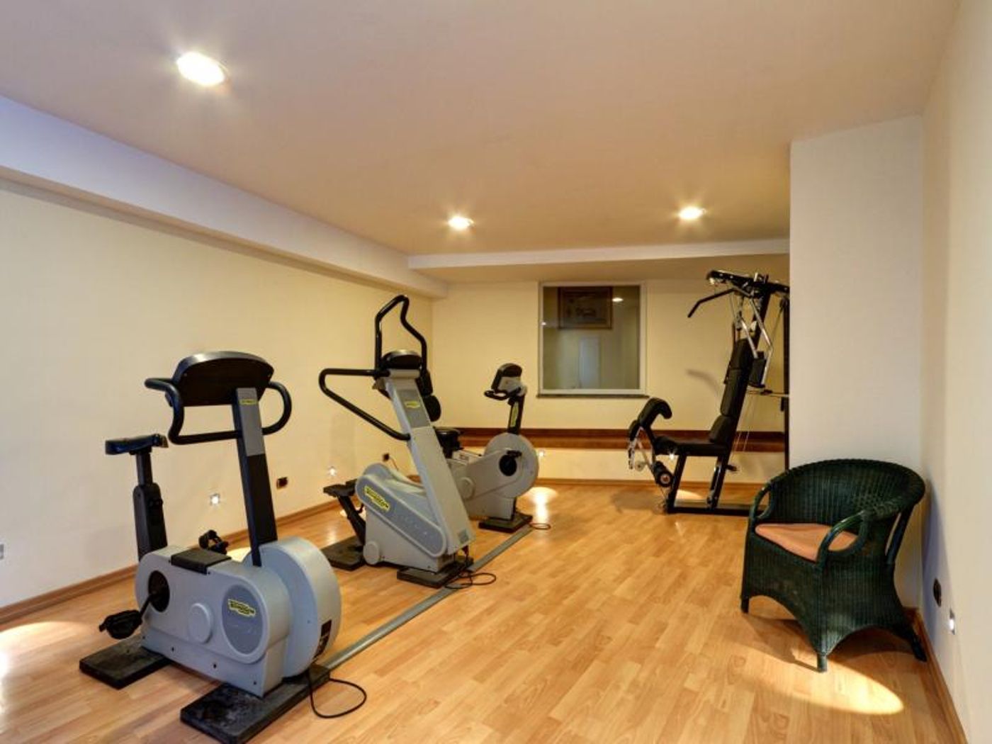 Grand-Hotel-President-Sports-and-Entertainment-55