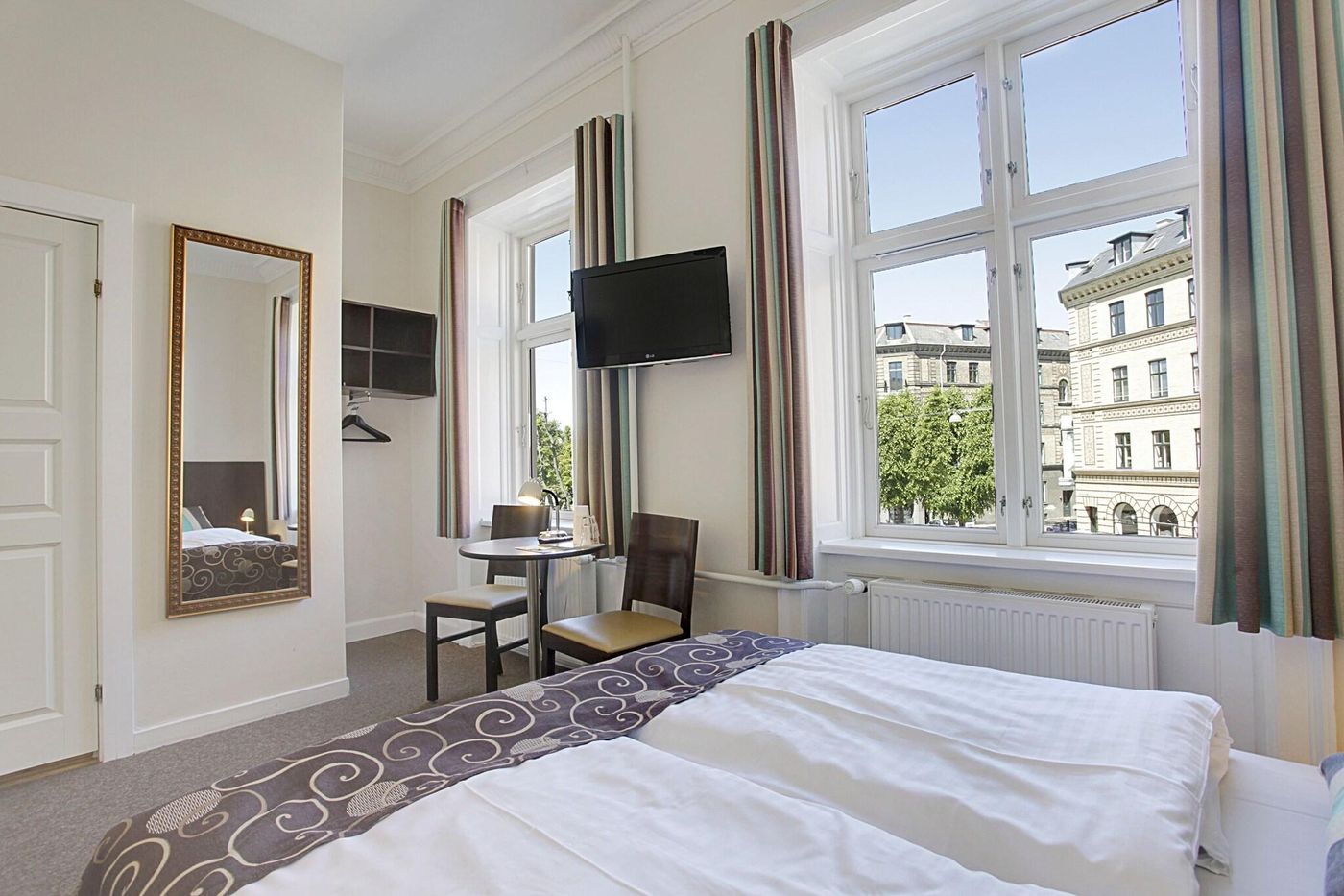 Sct Thomas - Denmark - Copenhagen - Room - 7