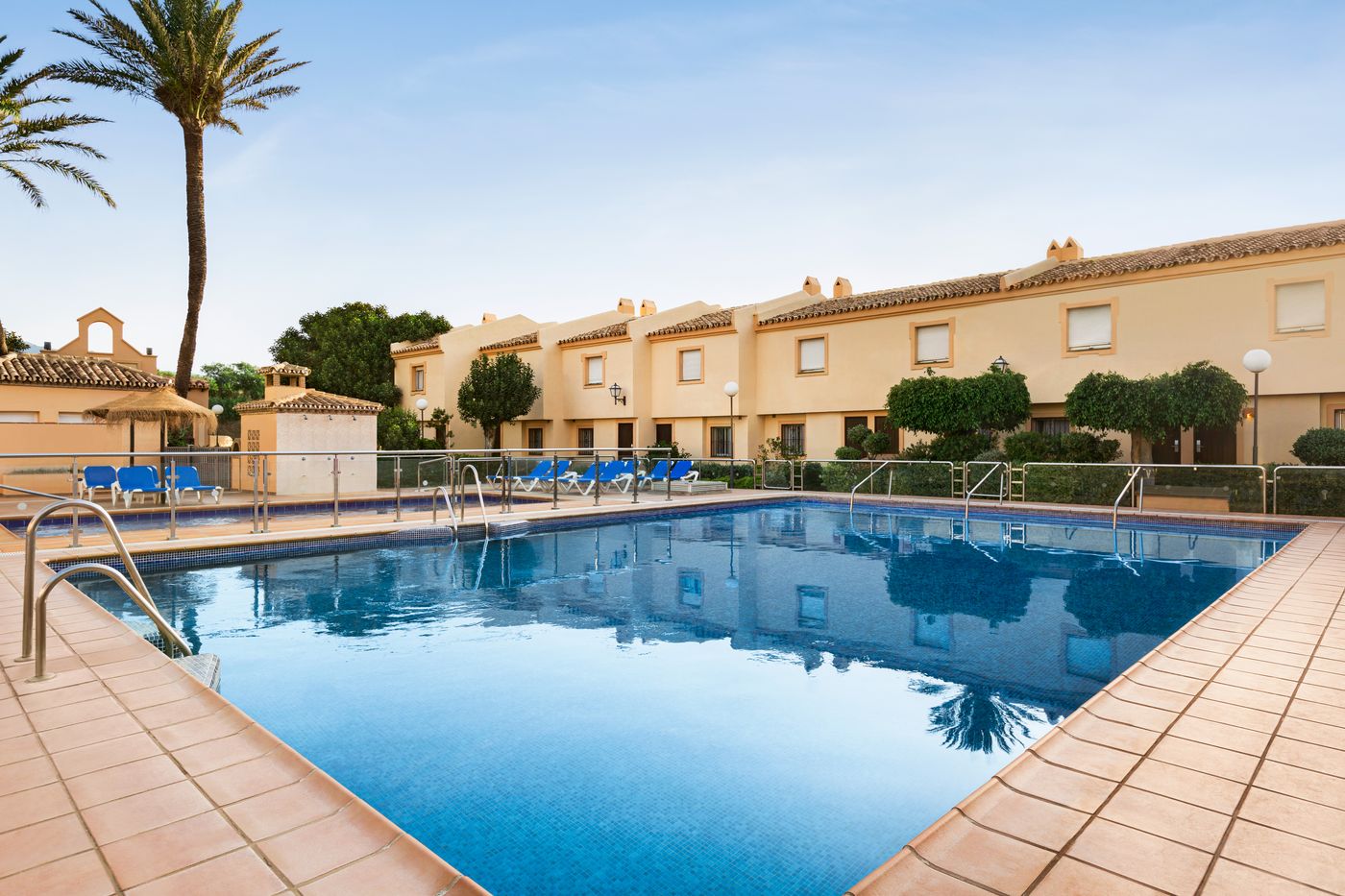 Ramada Hotel & Suites by Wyndham Costa del Sol