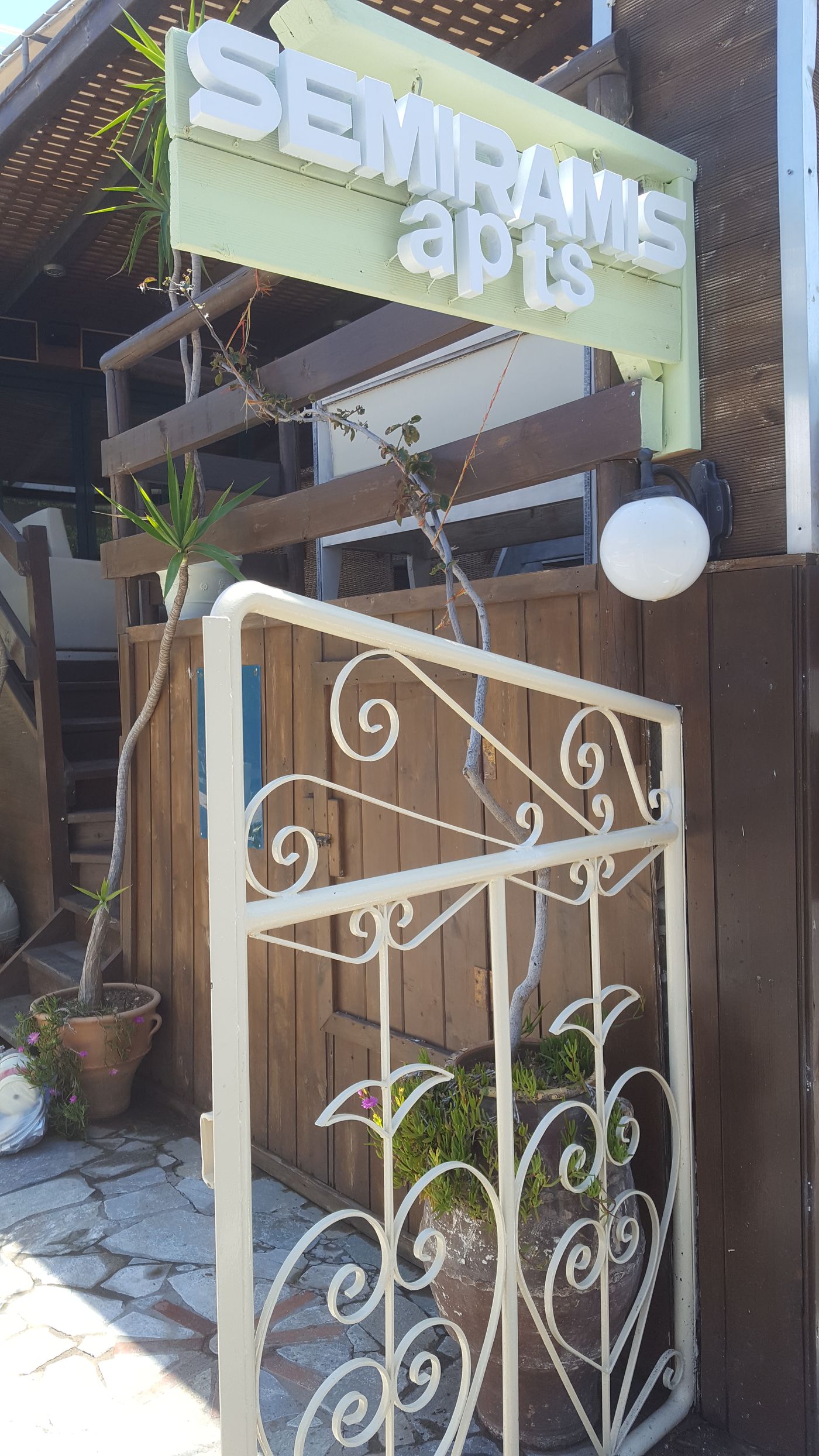 Semiramis-Apartments-Lobby-13