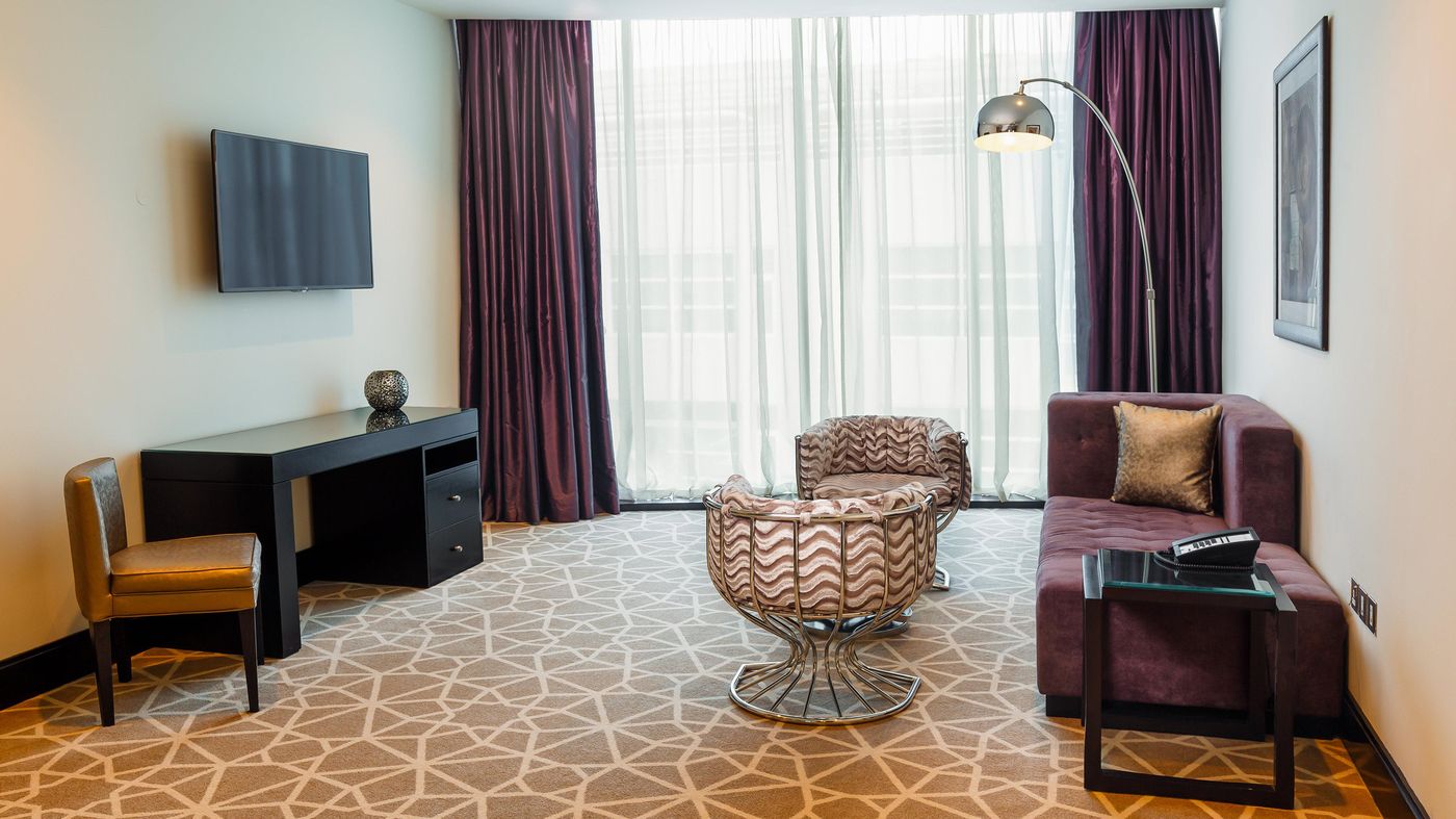 Holiday-Inn-Dubai-Al-Barsha-Room-36