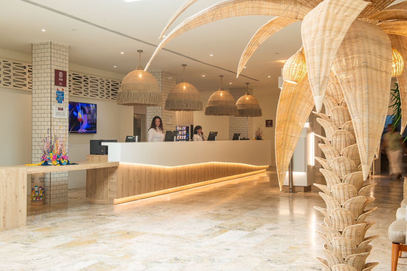 Leonardo-Royal-Hotel-Ibiza-Santa-Eulalia-Lobby-49