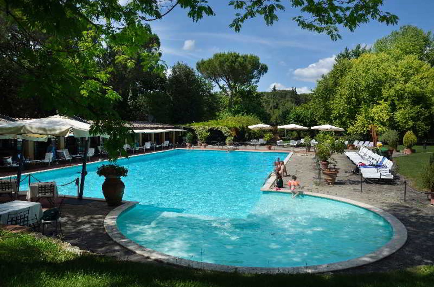 Hotel-Borgo-San-Luigi-Pool-57
