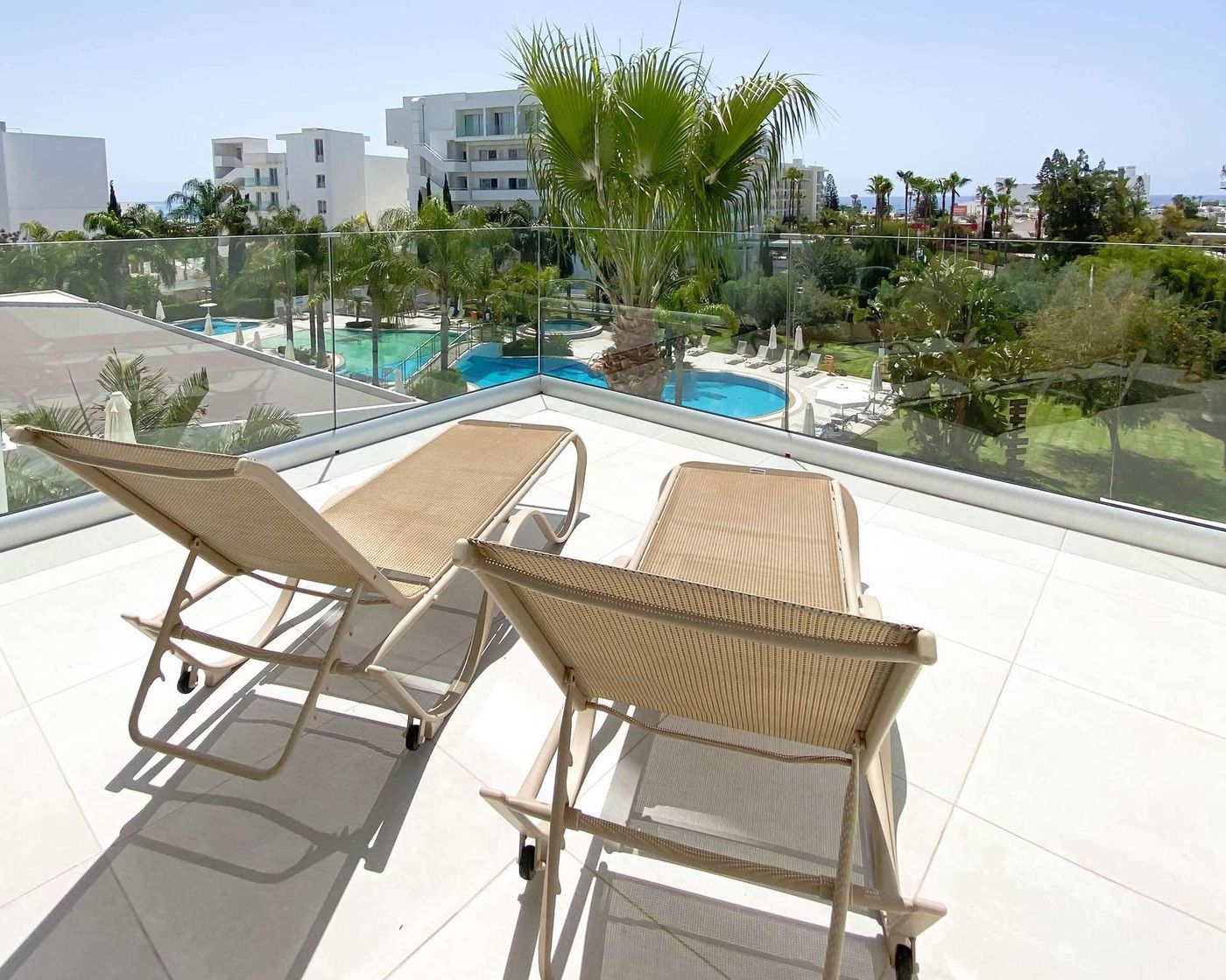 Anesis-Hotel-Room-14