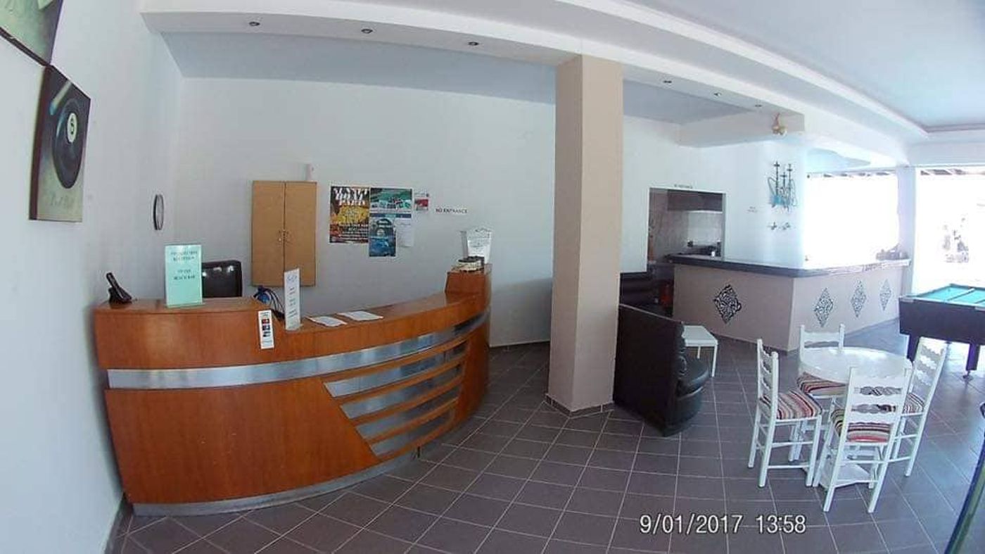 Cavo-D-Oro-Complex-Lobby-44