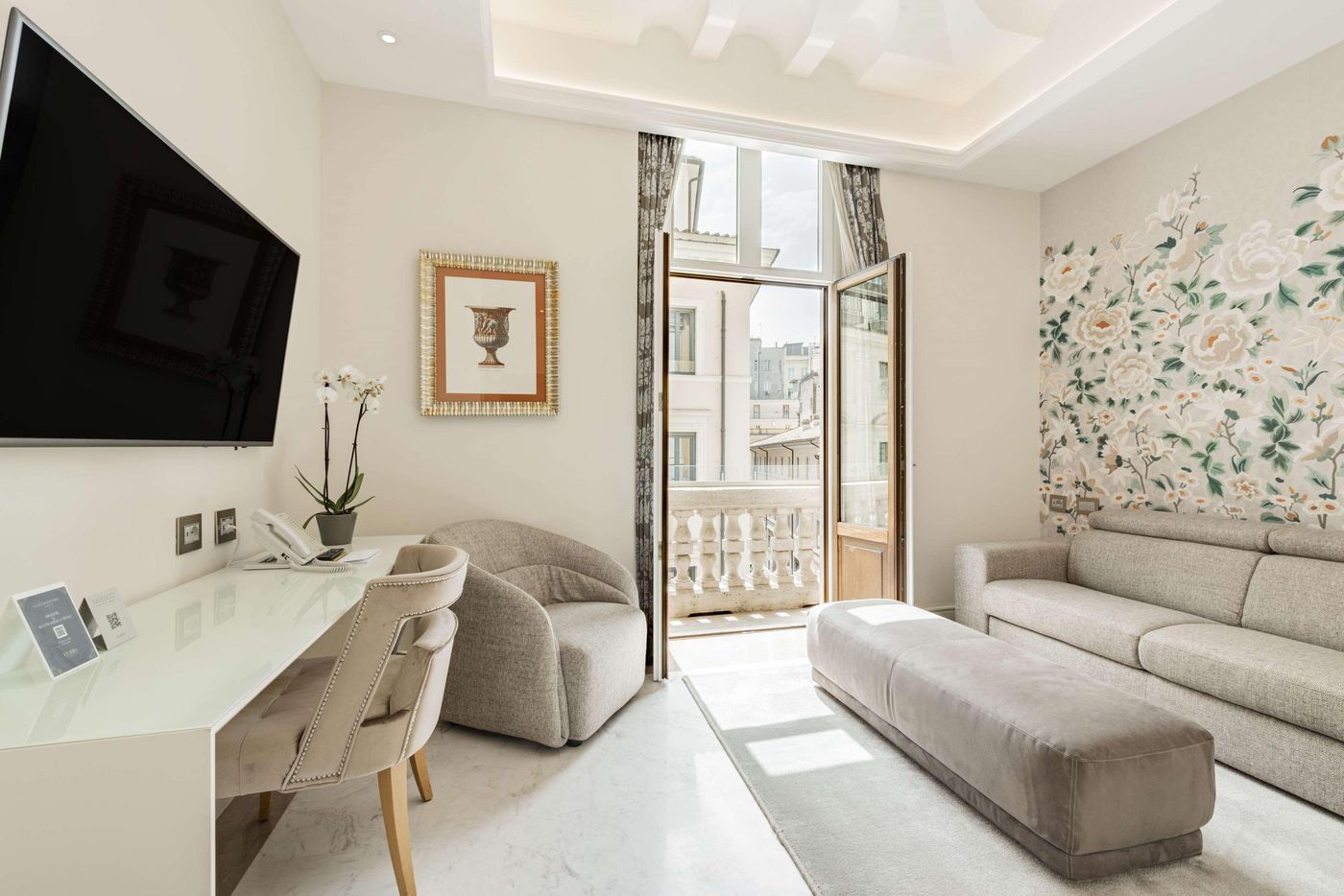 Aleph-Rome-Hotel--Curio-Collection-by-Hilton-Room-43