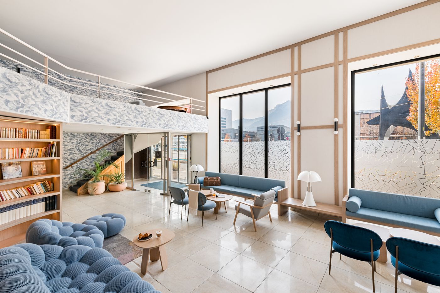 Hotel Terminus-France-Grenoble-Lobby-6