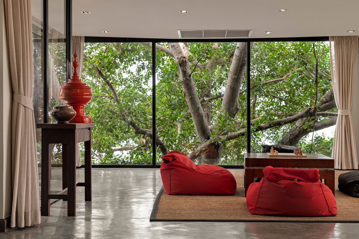 Paresa-Resort-Sports-and-Entertainment-49