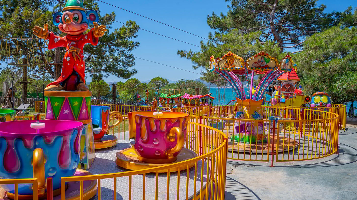 Long Beach Club Nature 12