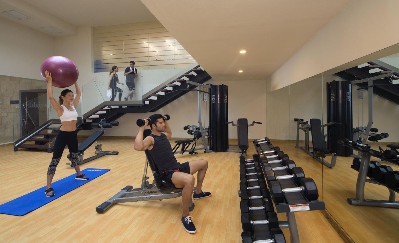 Royalton-Negril-Resort---Spa-All-Inclusive-Sports-and-Entertainment-94