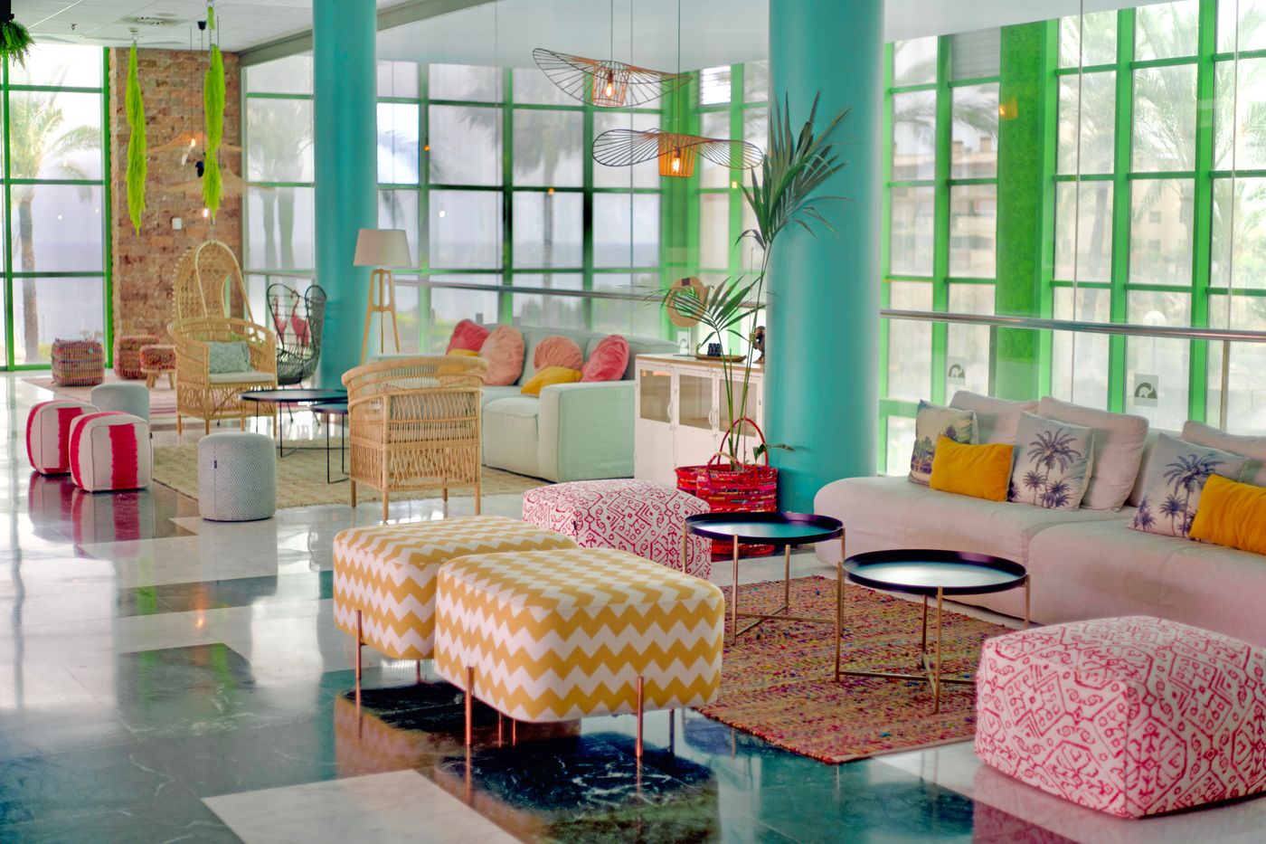 Holiday-World-RIWO-Lobby-34