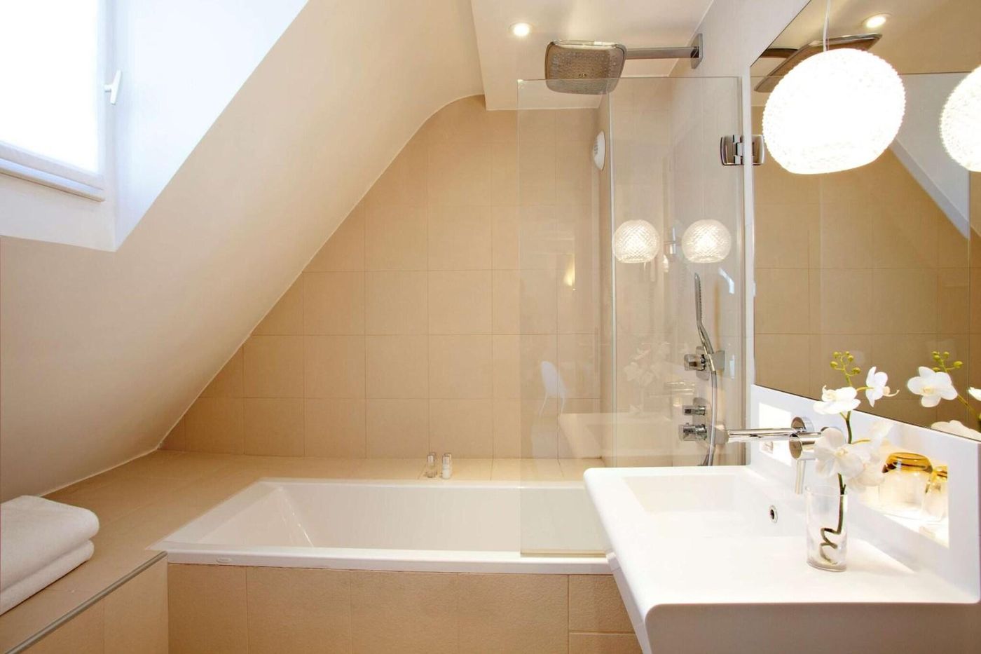 Elysee-Secret-Room-20