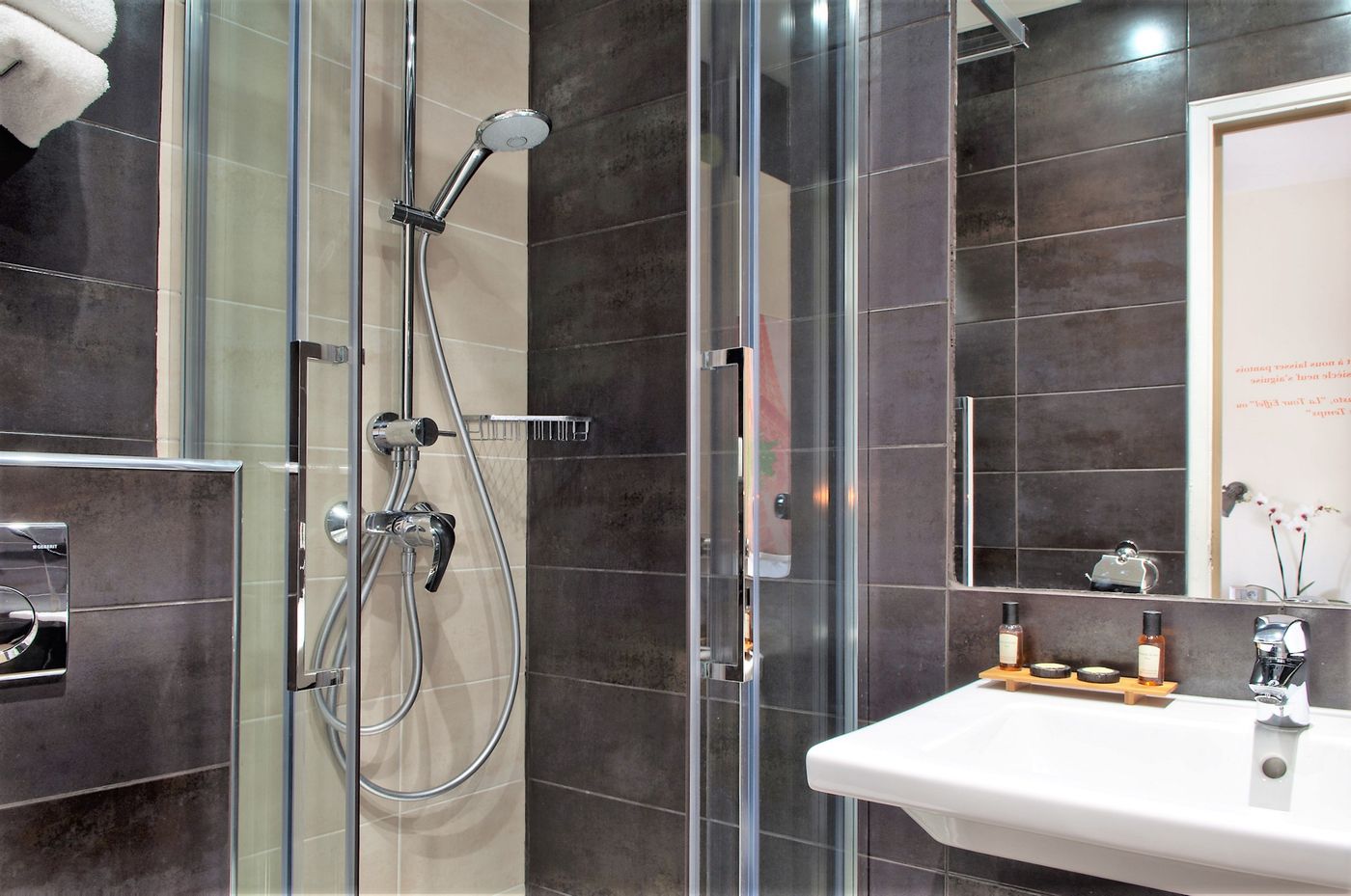 Hotel-Alpha-Paris-Eiffel-by-Patrick-Hayat-Room-46