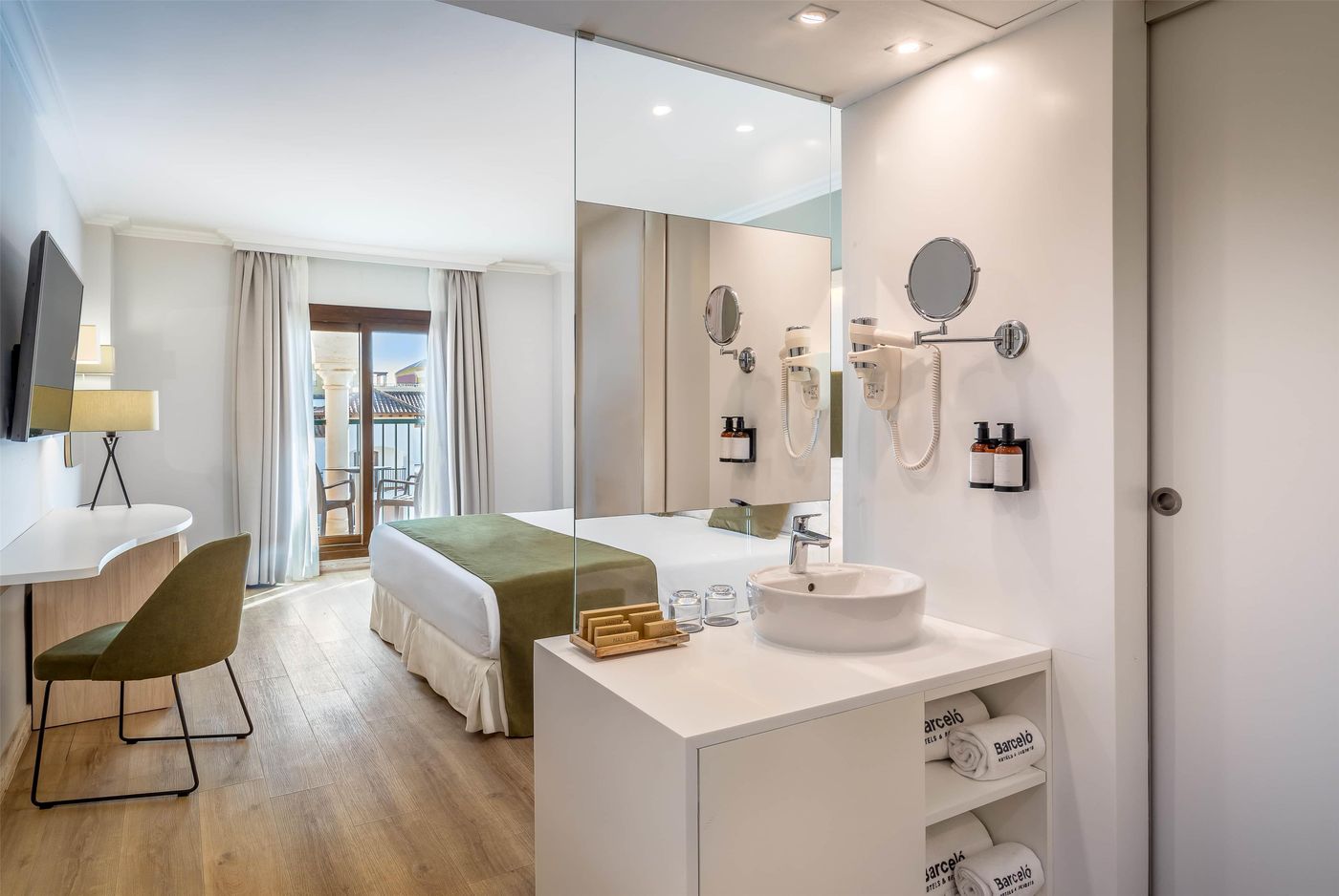 Barcelo-Isla-Canela-Room-20