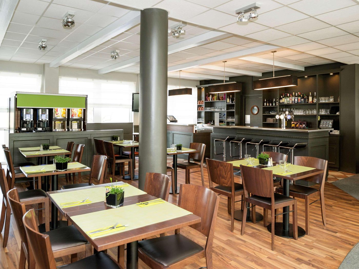 ibis-Luxembourg-Sud-Restaurant-24