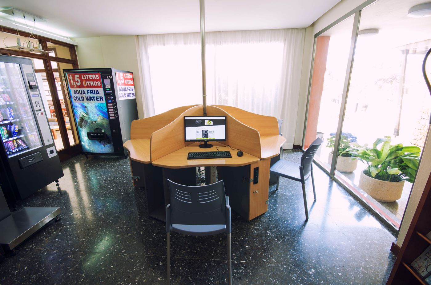 AzuLine-Hotel-S-Anfora---Fleming---Adults-Only-Sports-and-Entertainment-32