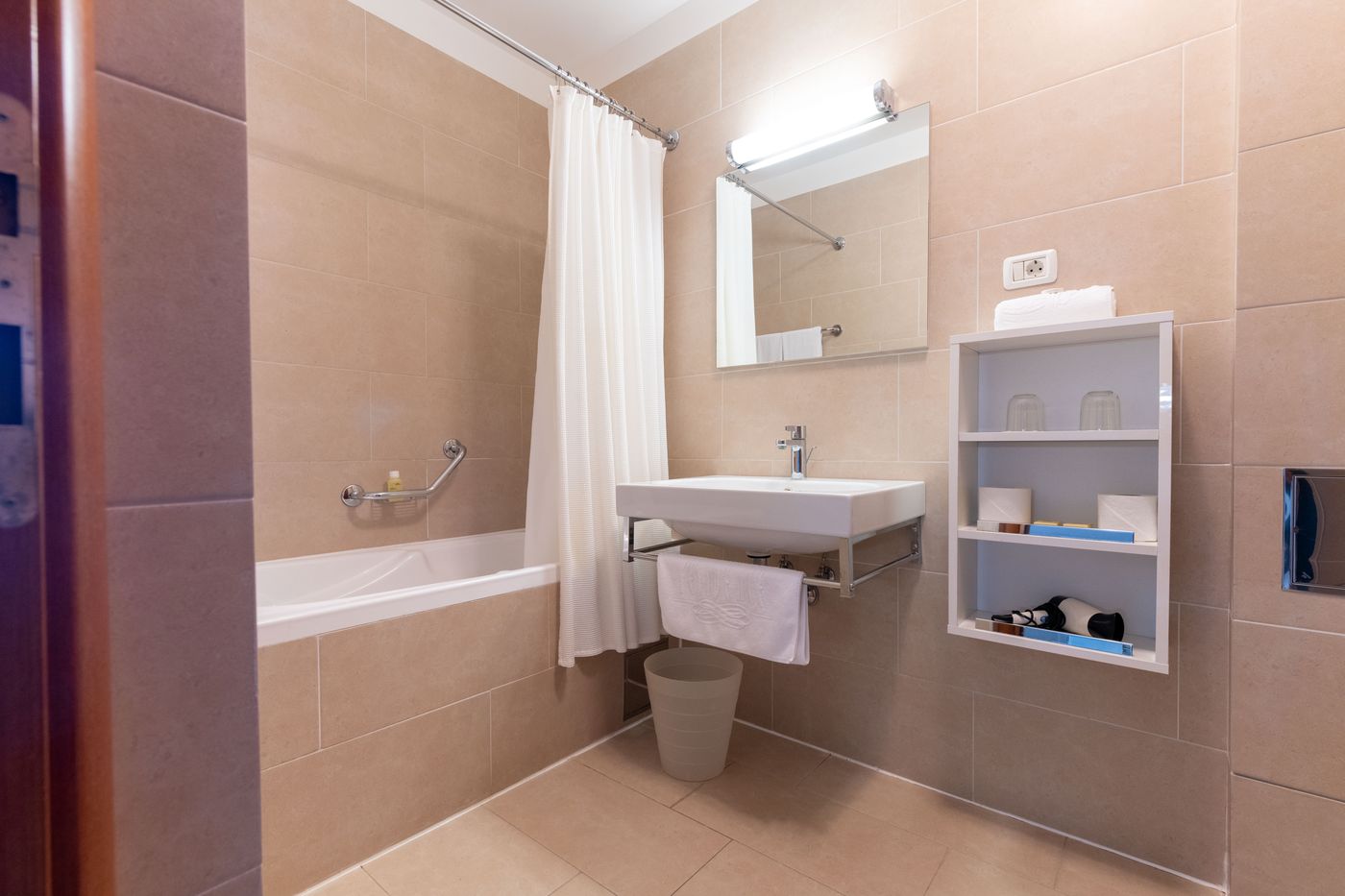 The-Residence-Room-57