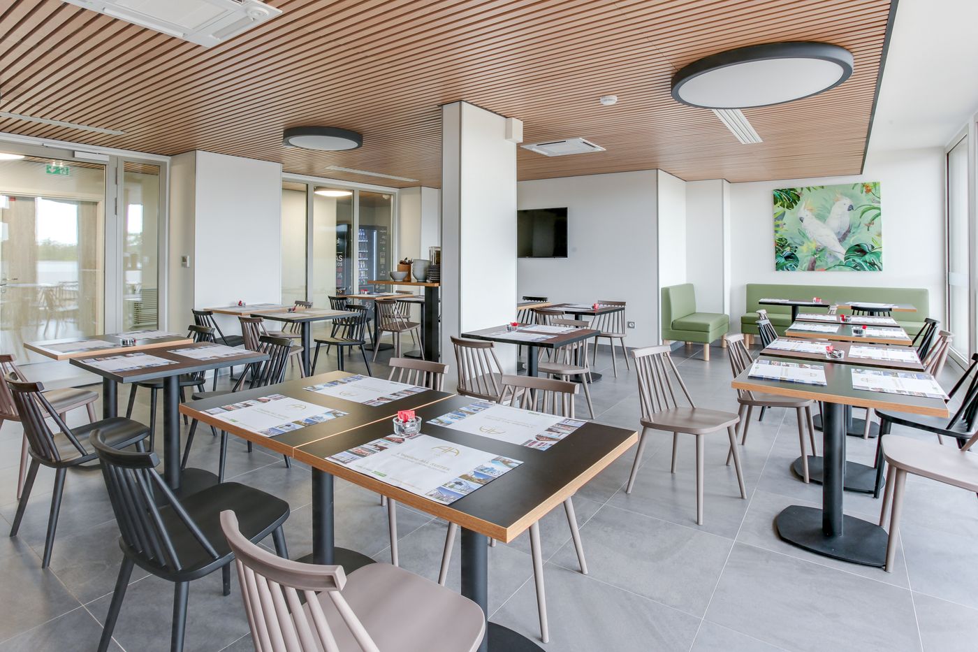 All-Suites-Massy-Palaiseau-Restaurant-18