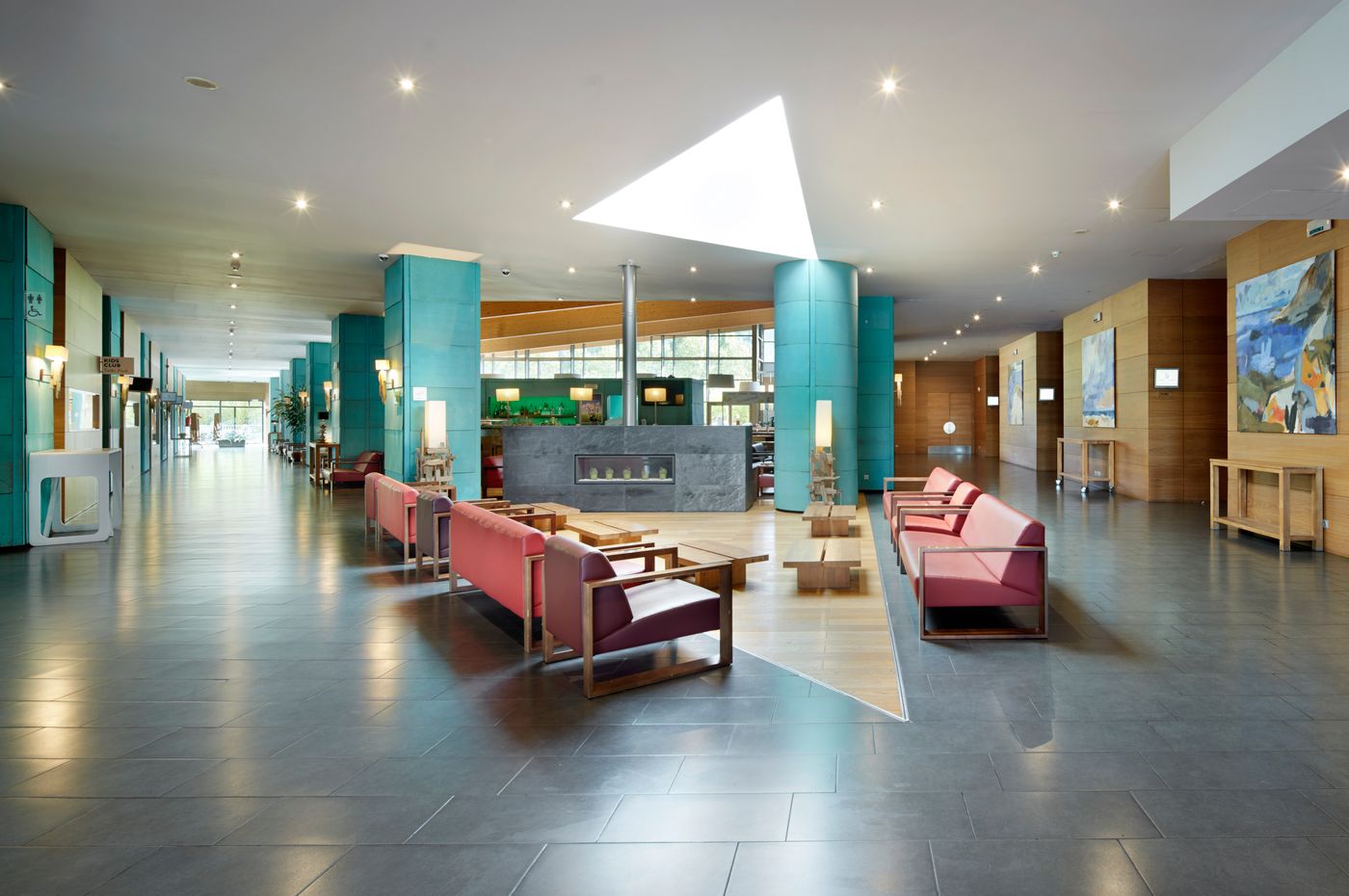 Hotel Puerta de Bilbao-Spain-BARAKALDO-Lobby-4