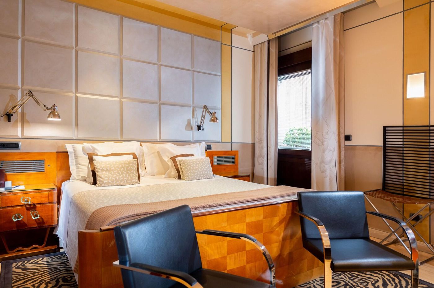 Ca--Pisani-Hotel-Room-39