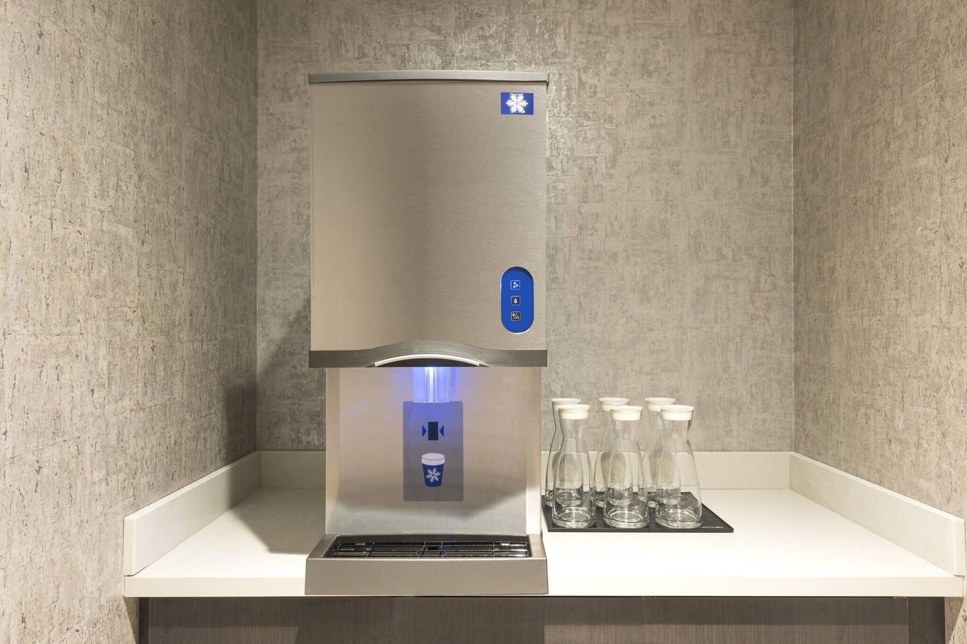 AC-Hotel-Boston-Downtown-General-view-24