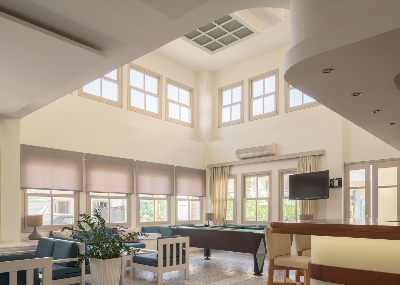 Hersonissos-Central-Lobby-65