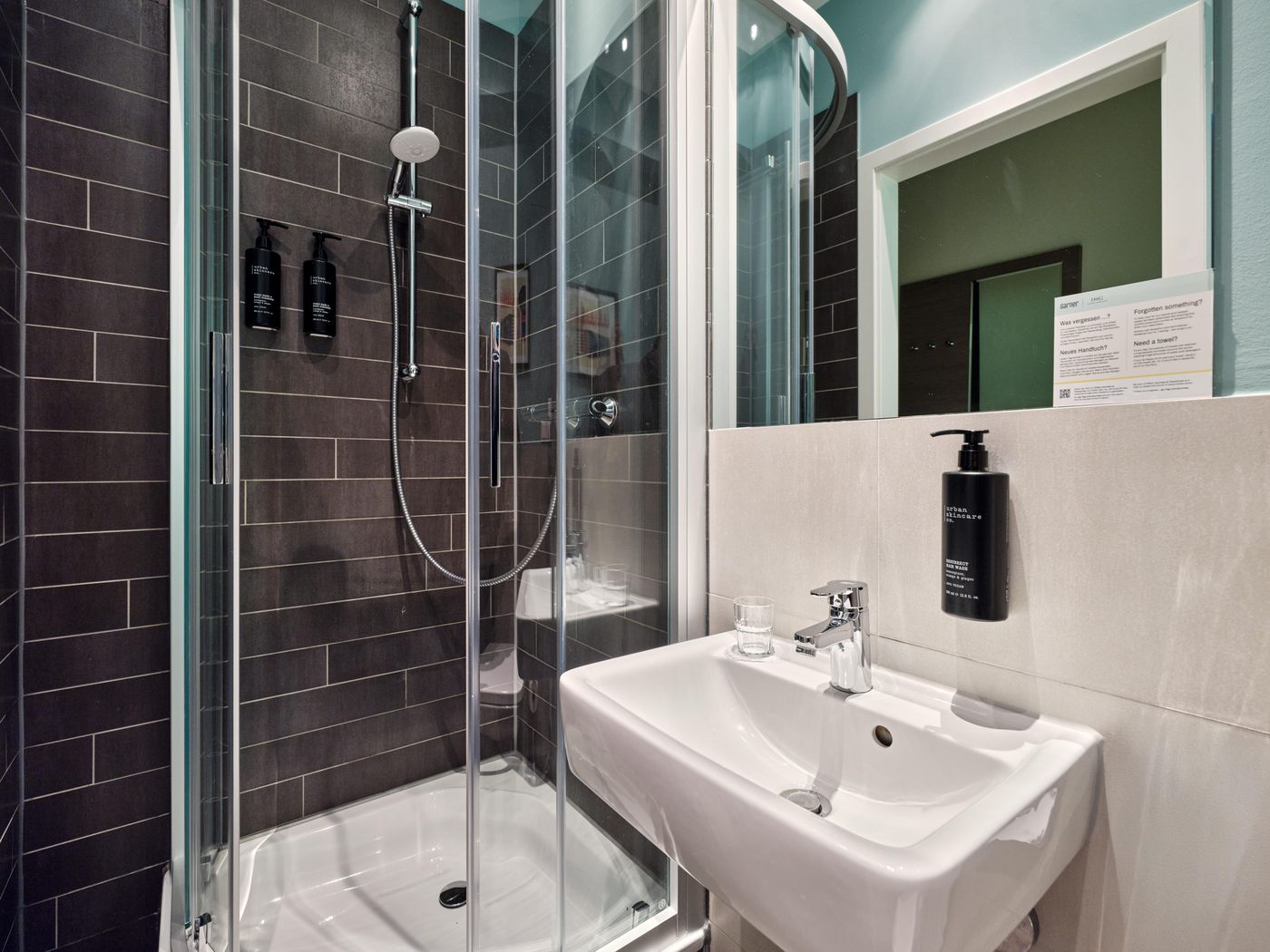 Hotel-City-B-Room-65