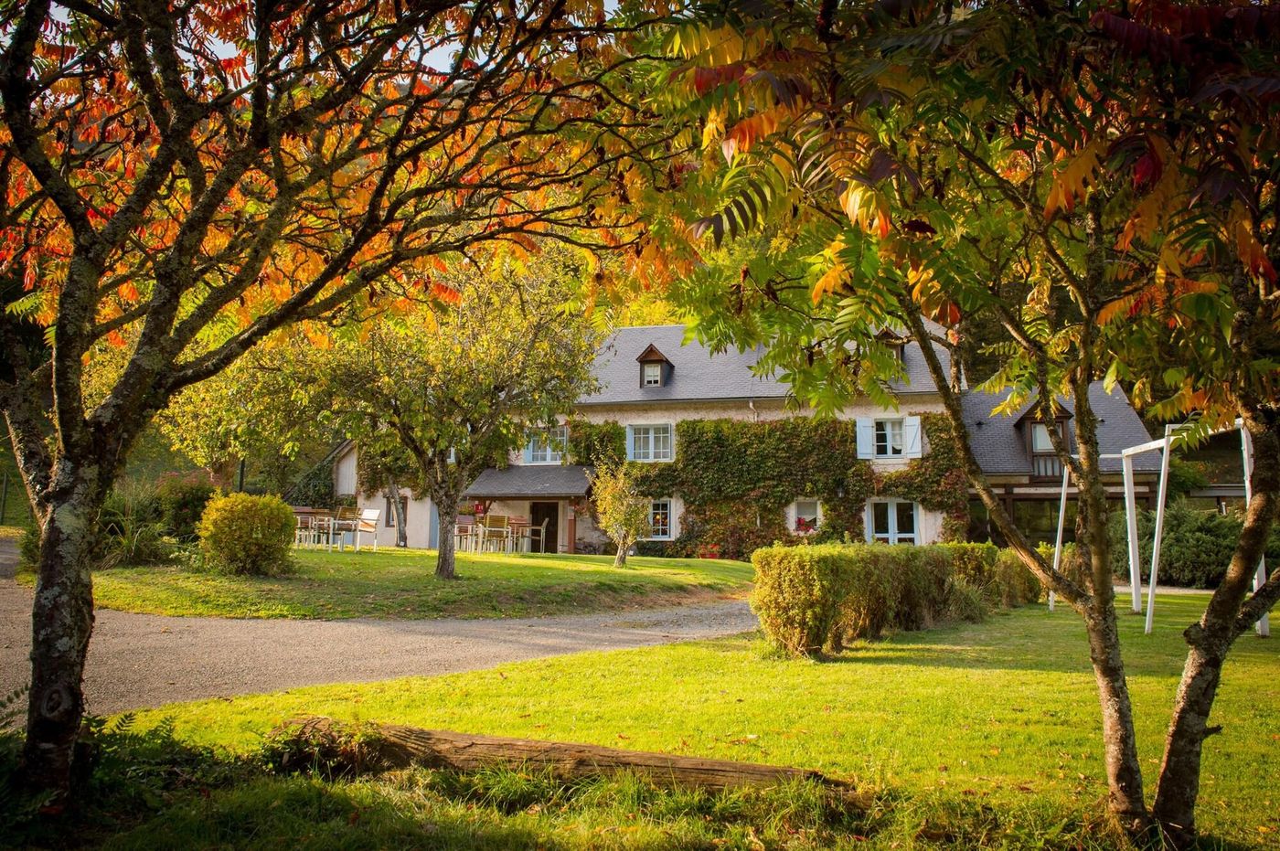 Hôtel Domaine De Ramonjuan-France-BAGNERES-DE-BIGORRE-General view-4