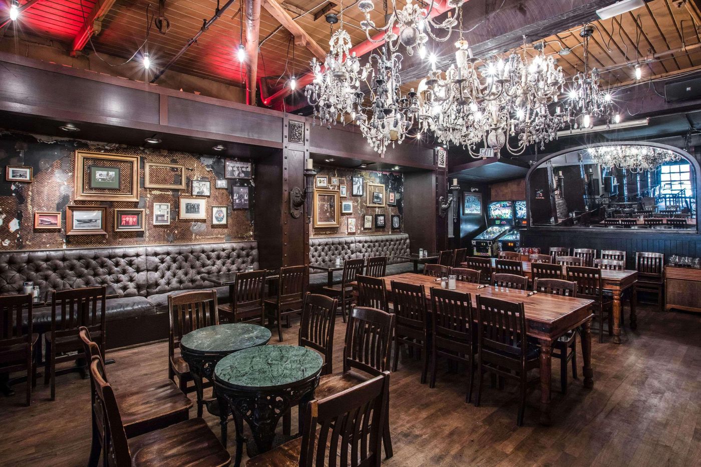 Quality-Inn---Suites-Downtown-Vancouver-Restaurant-16