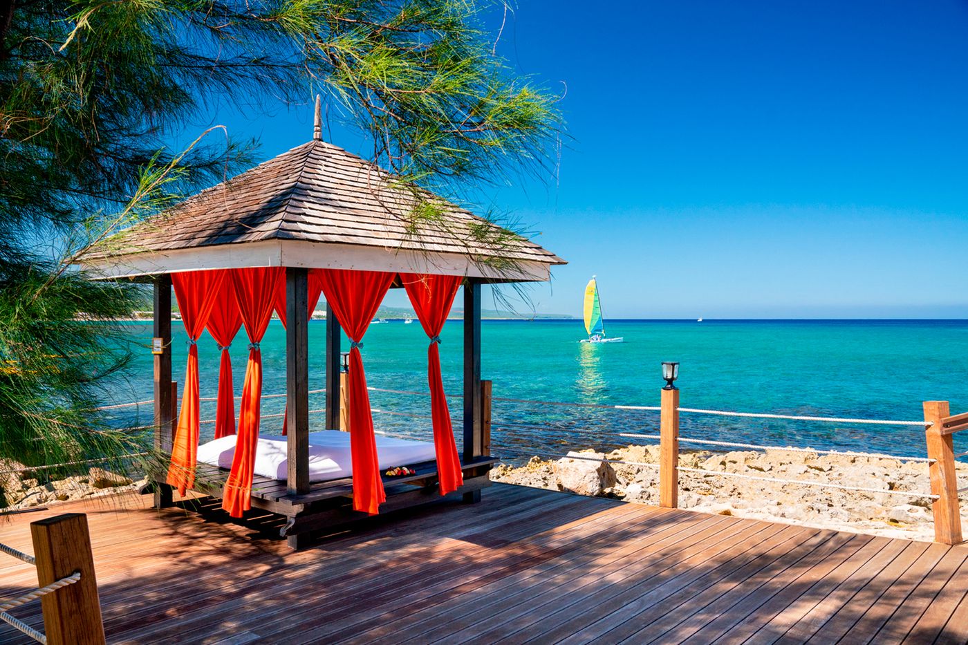 Jewel-Paradise-Cove-Resort---Spa-Beach-39