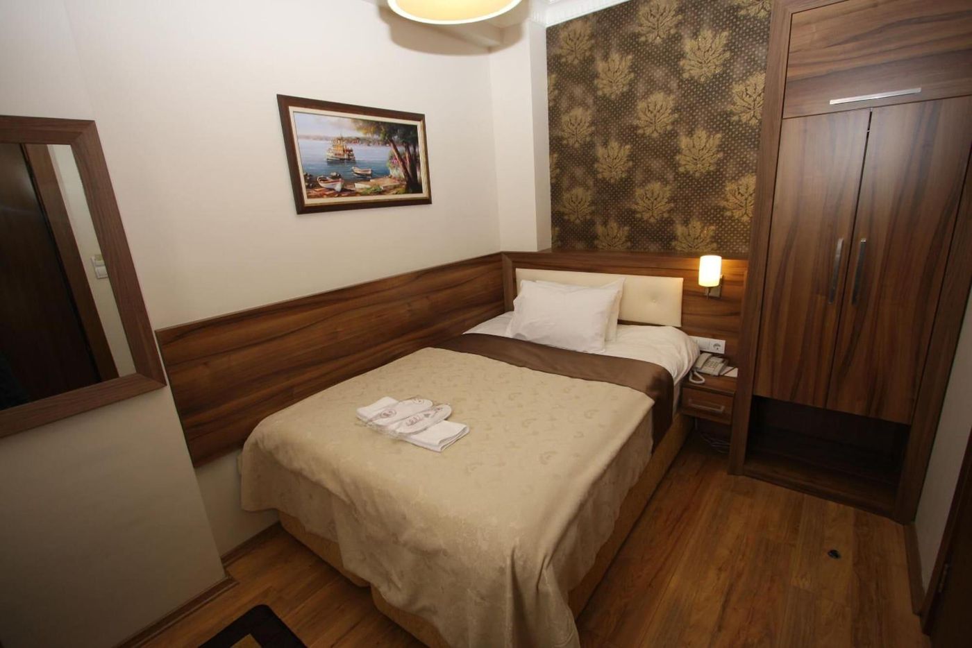 My-Rose-Hotel-Room-25