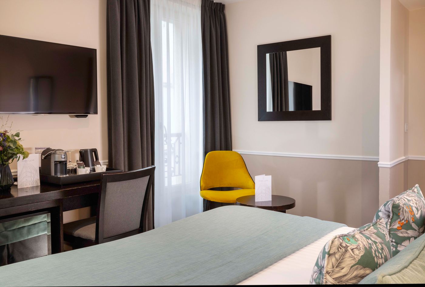 Park-Lane-Paris-Room-42