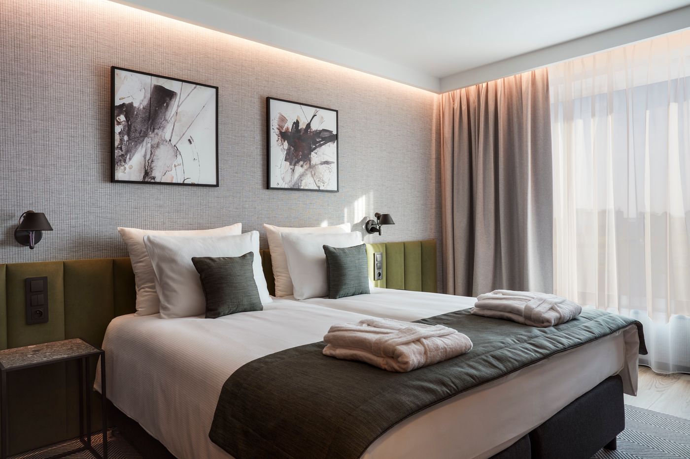 Q Hotel Plus Wroclaw Bielany-Poland-Bielany Wrocławskie-Room-4