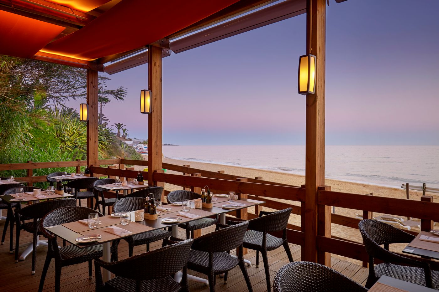 Holiday-Inn-Algarve-Restaurant-45