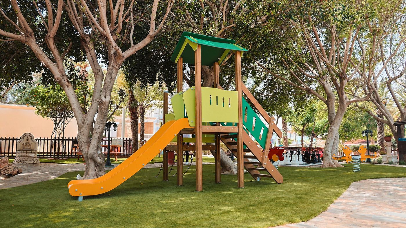 Cavo-Maris-Beach-Sports-and-Entertainment-52