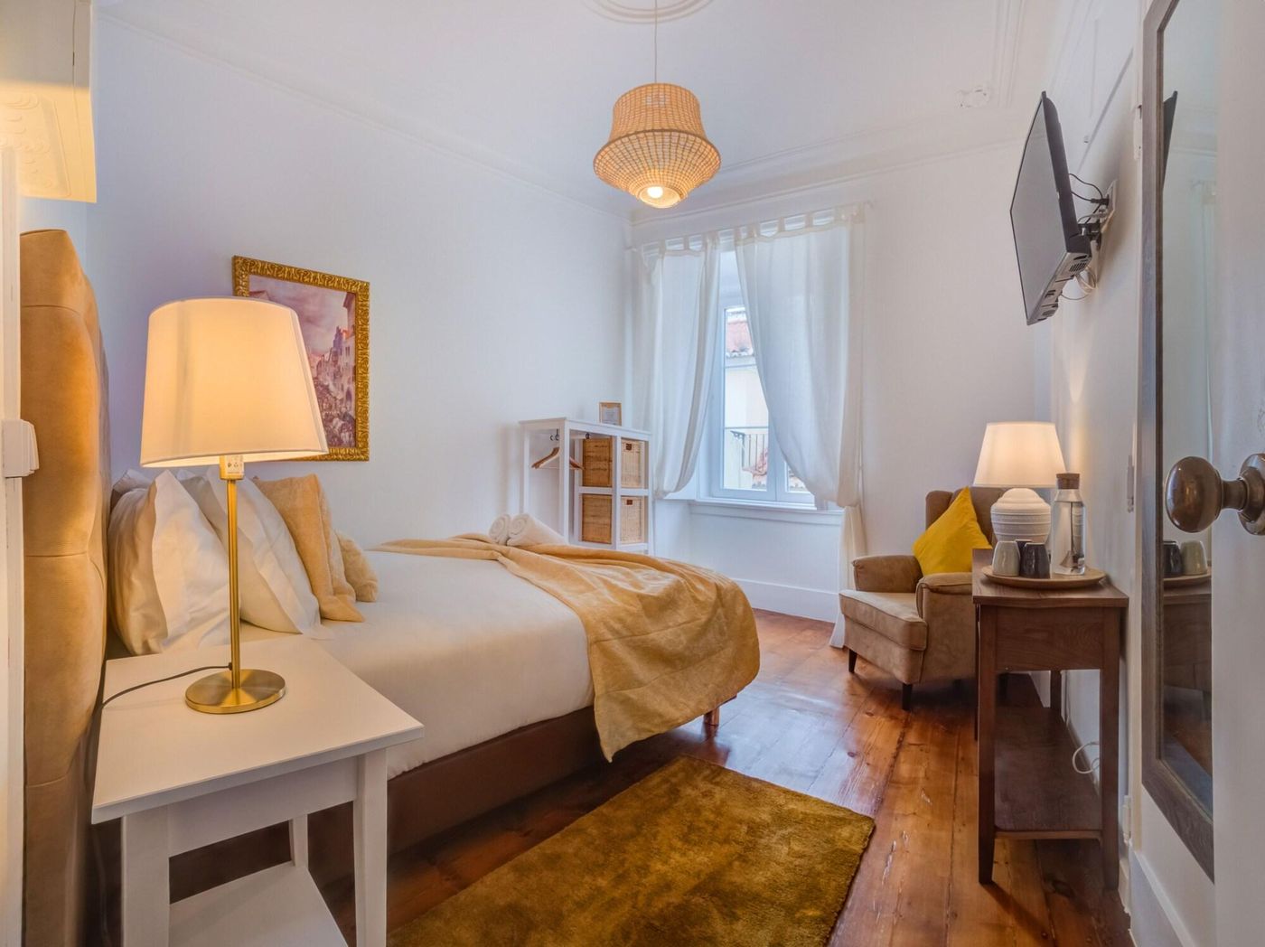 Solar-Dos-Poetas-Room-33