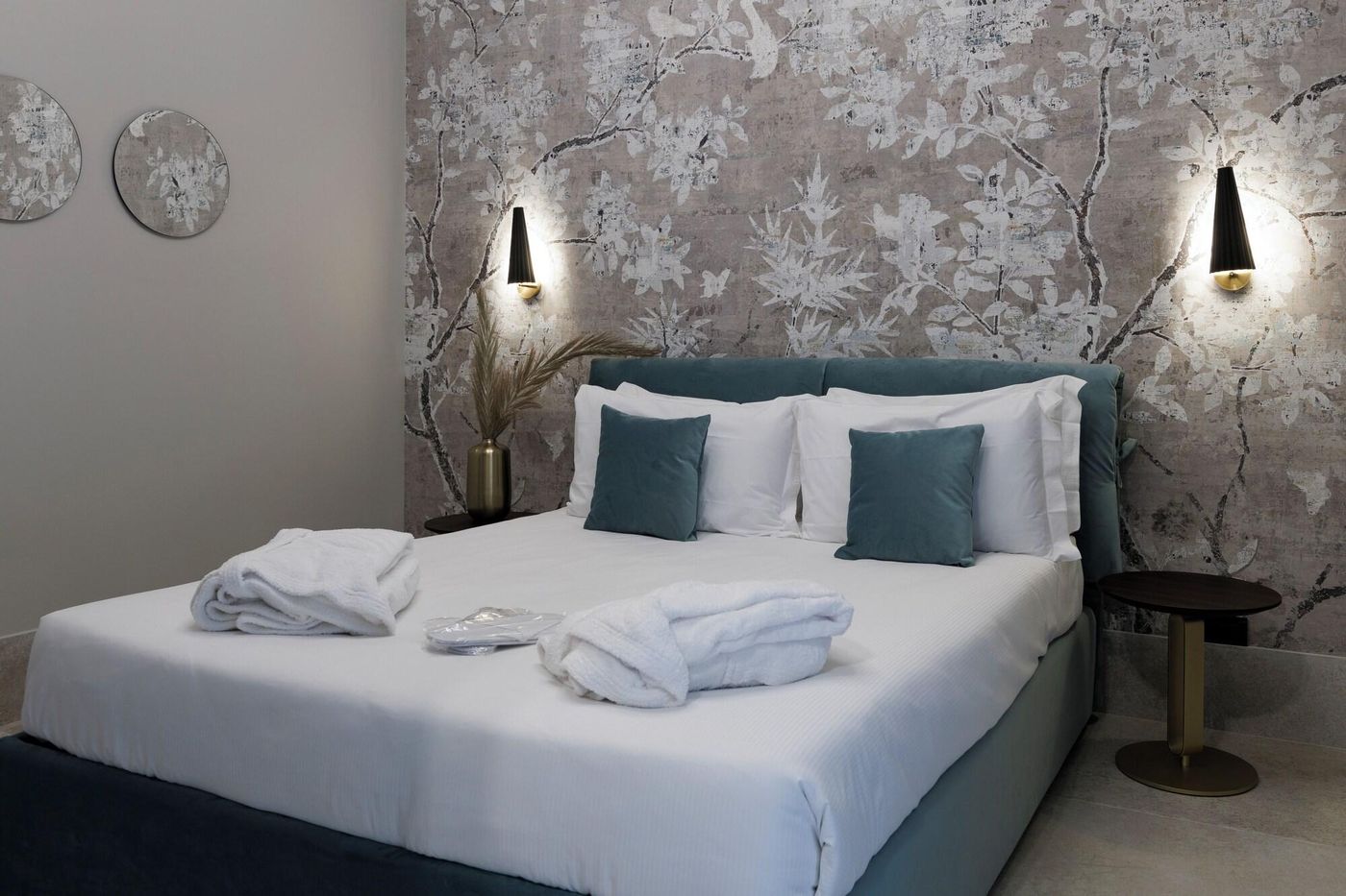 Palazzo Bellezia Luxury Suites - Italy - Turin - Room - 3
