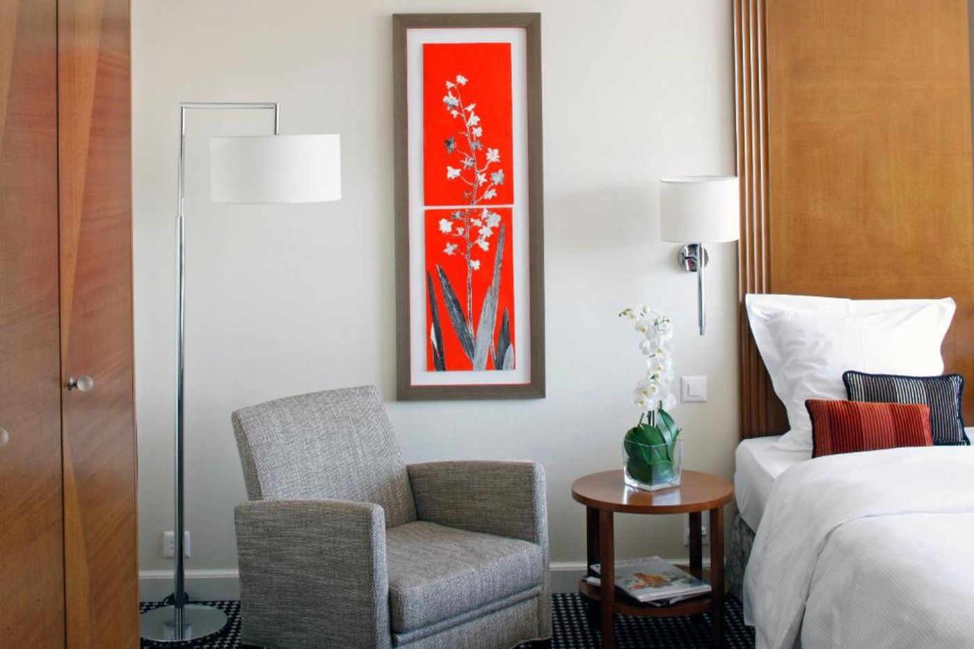 Warwick-Geneva-Room-26