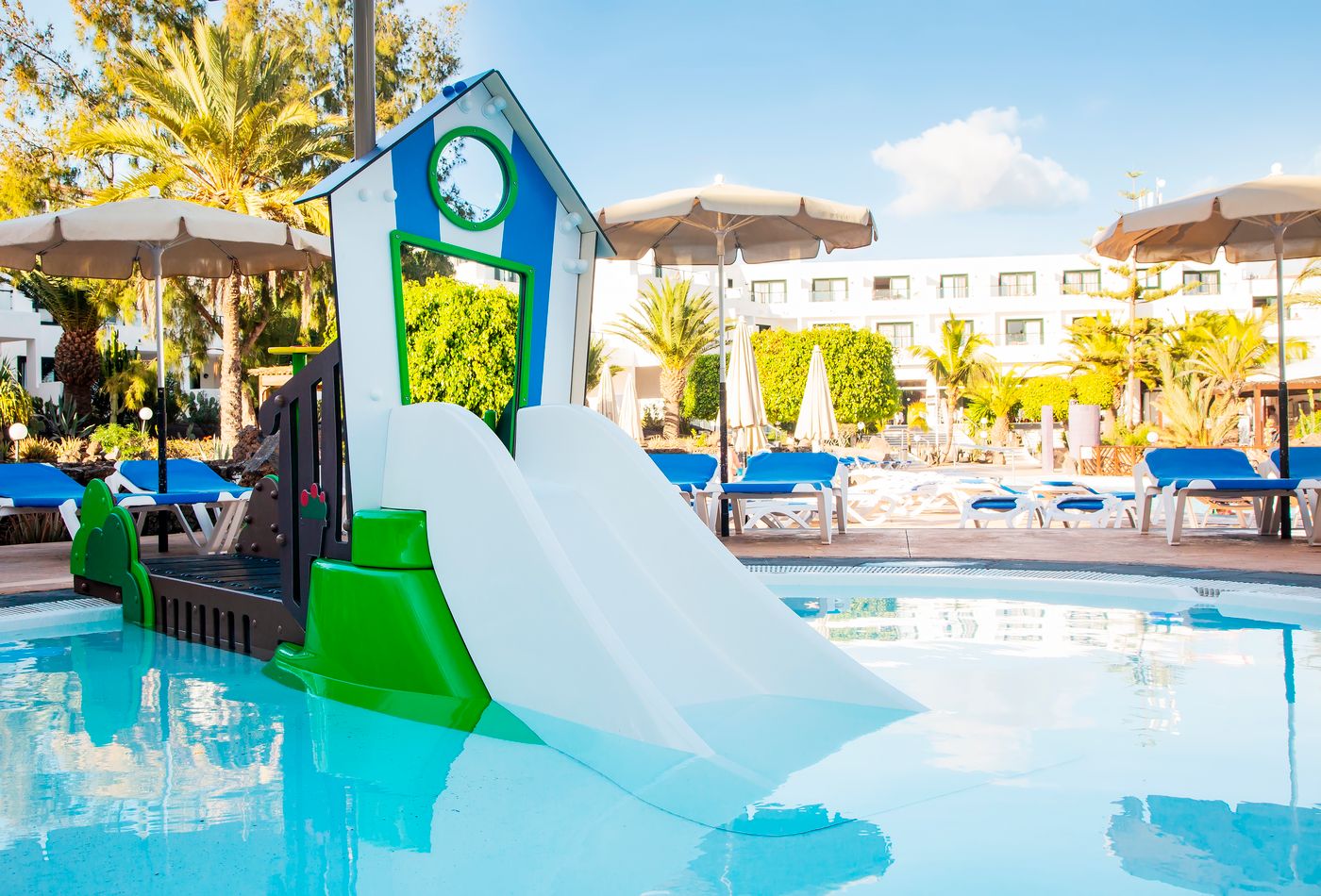 Bluebay-Lanzarote-Sports-and-Entertainment-45