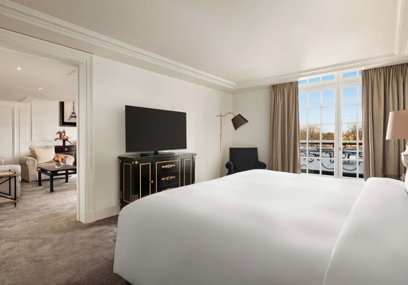 Shangri-La Hotel Paris