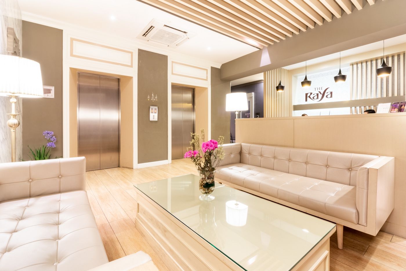 The-Raya-Surawong-Bangkok-Lobby-1