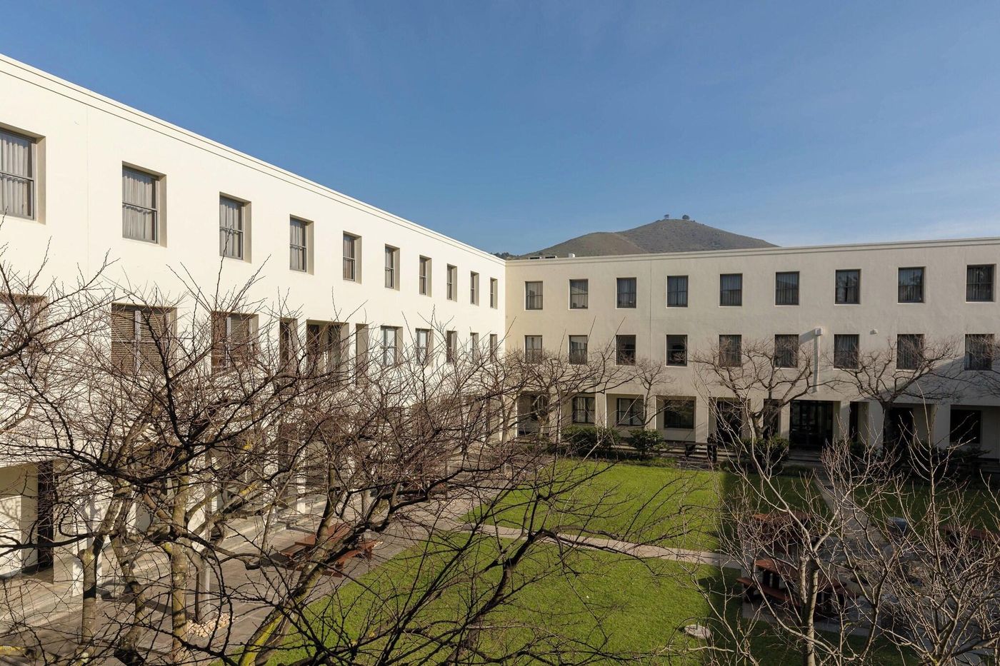 Protea-Hotel-Cape-Town-Waterfront-Breakwater-Lodge-Room-61