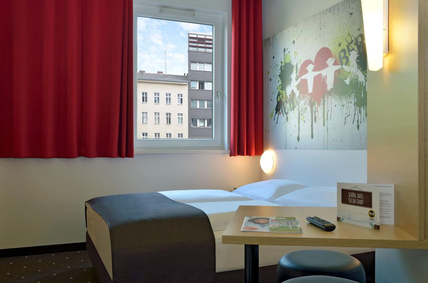 B-B-Hotel-Berlin-Potsdamer-Platz-Room-21
